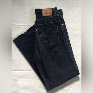 Levi’s Premium Ribcage Straight Ankle Women’s Jeans